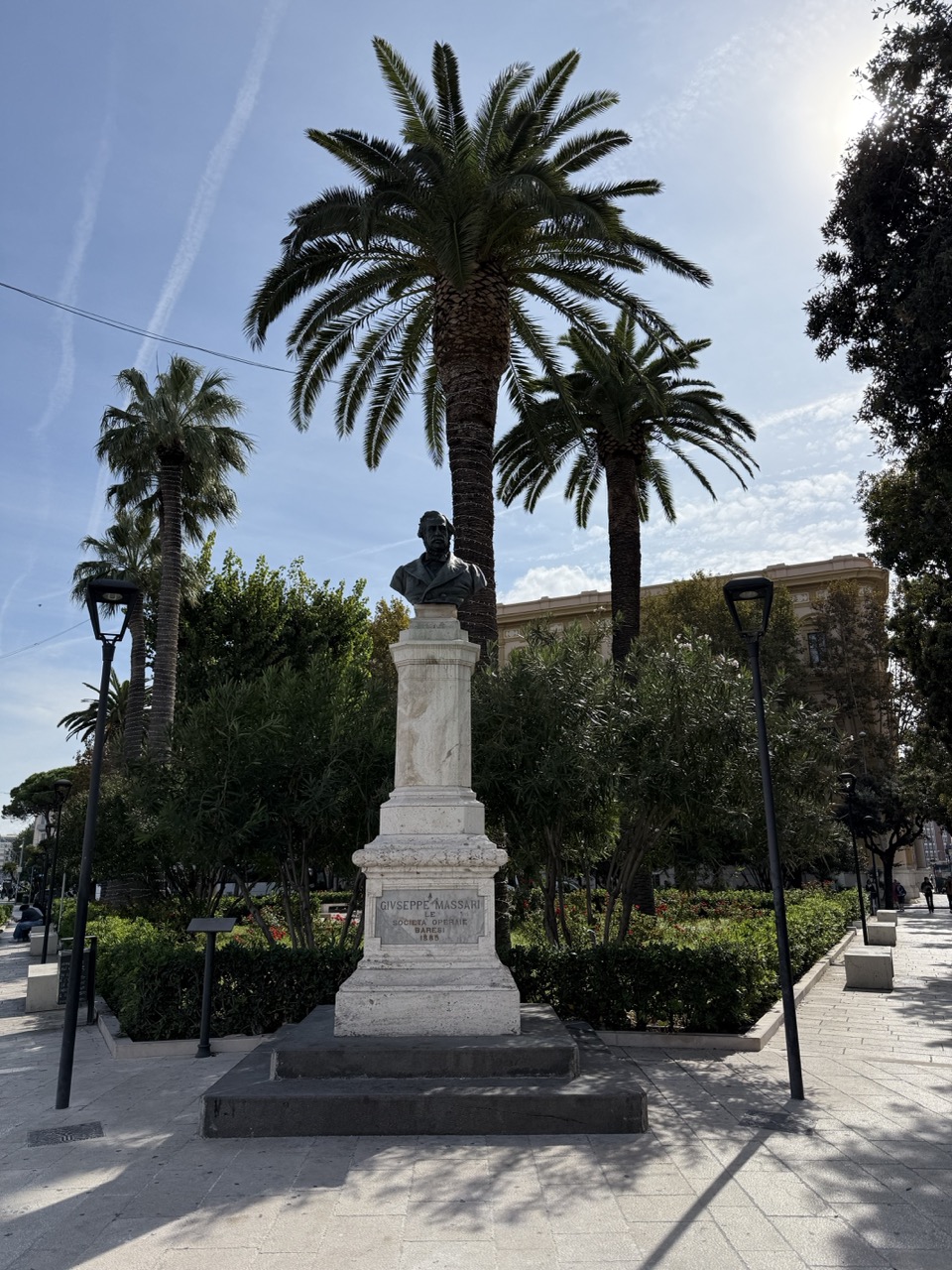 Bari